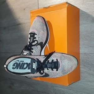 2016 Nike Flyknit Racer